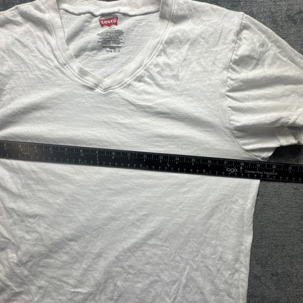 Levi's T-Shirt Mens Medium White Knit Cotton‎ Batwing Logo Slim Casual V-Neck